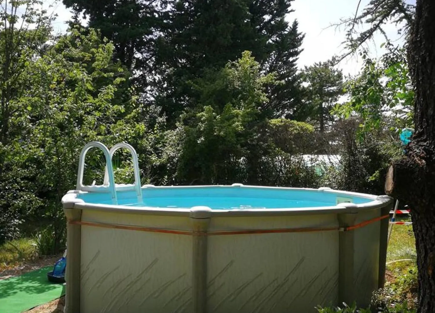 Holiday home Maison Avec Jardin A Villeneuve-De-Berg, Piscine Partagee France